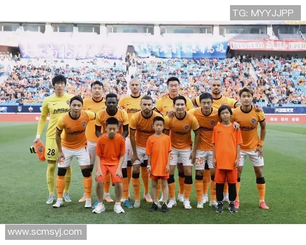 上海篮球队意识争议引发热议球迷对战术与团队合作的看法碰撞 上海篮球队意识争议引发热议球迷对战术与团队合作的看法碰撞